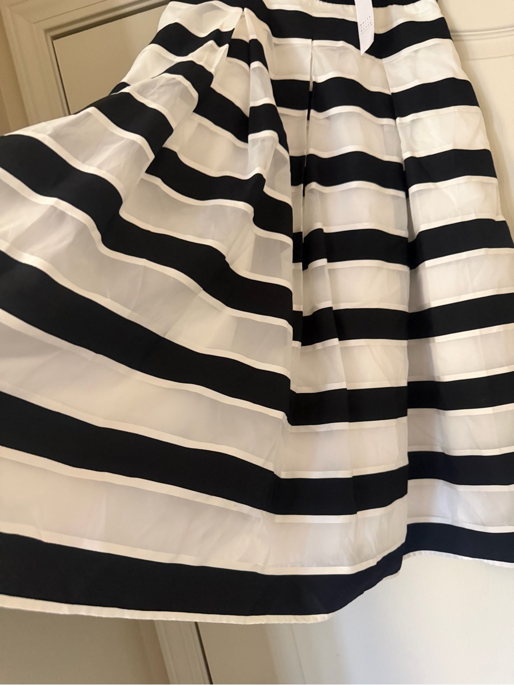 White House black market striped full skirt 4 - Picture 4 of 6